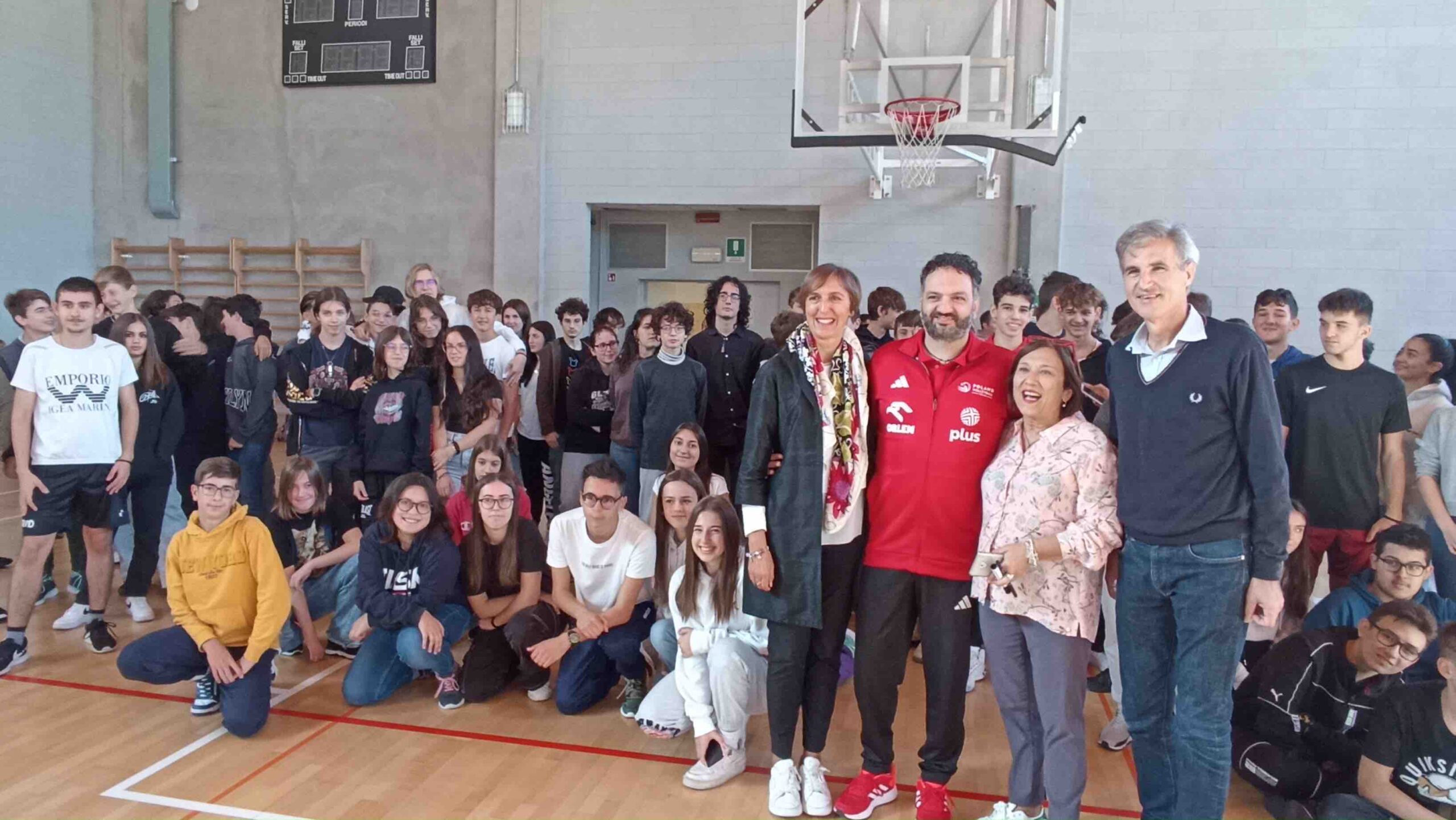 stefano-lavarini-con-docenti-e-studenti-liceo-gobetti