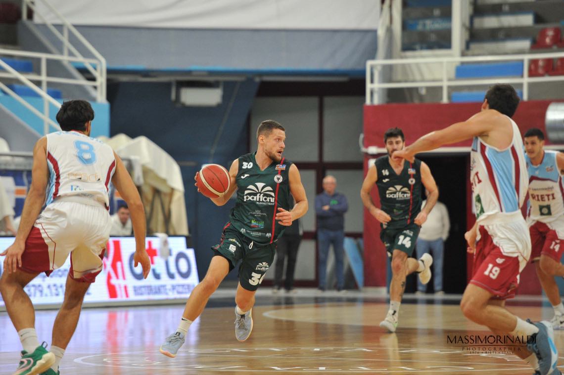 basket-paffoni-omegna-a-rieti-serie-B-2023-24