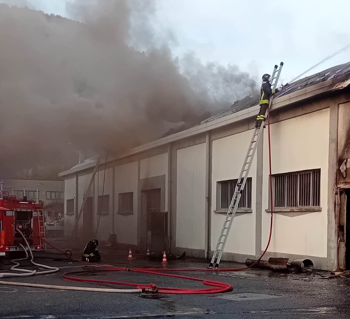 incendio-segheria-possaccio-3-07_11_24-copia