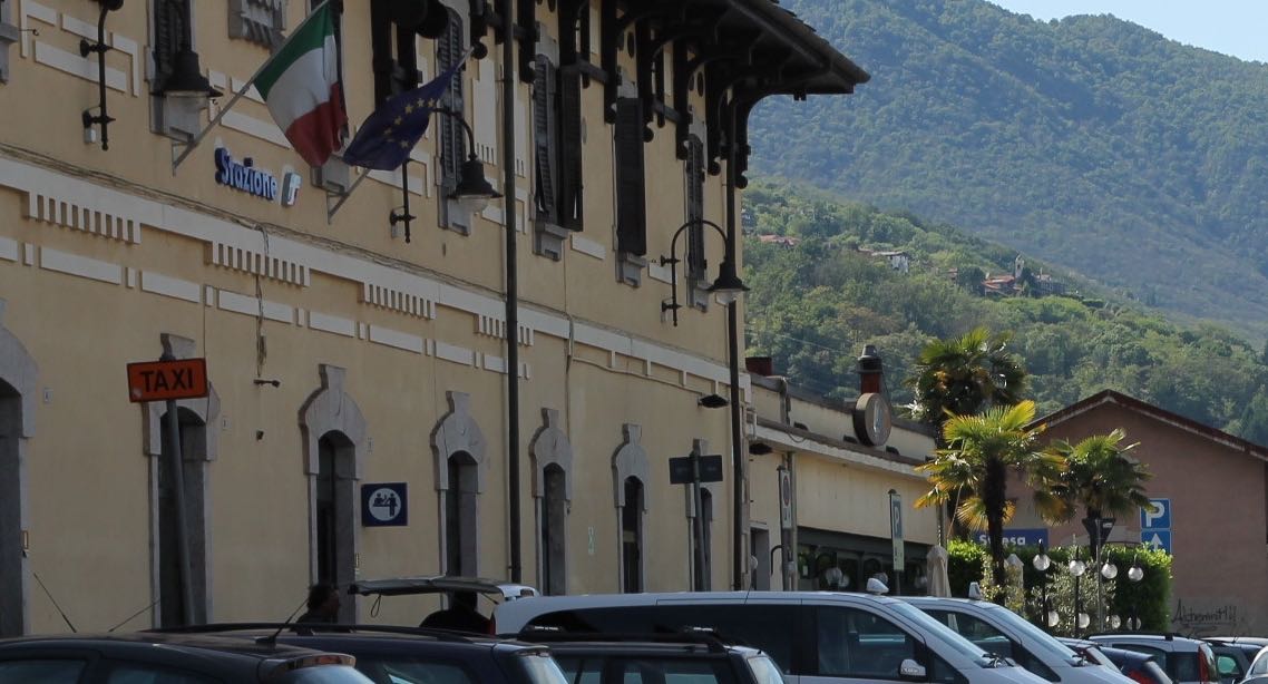 davanti-la-stazione