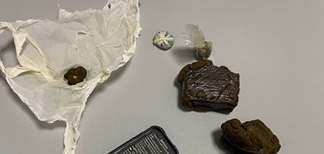 foto-per-nota-questura-spaccio-di-droga-22_01_26-copia