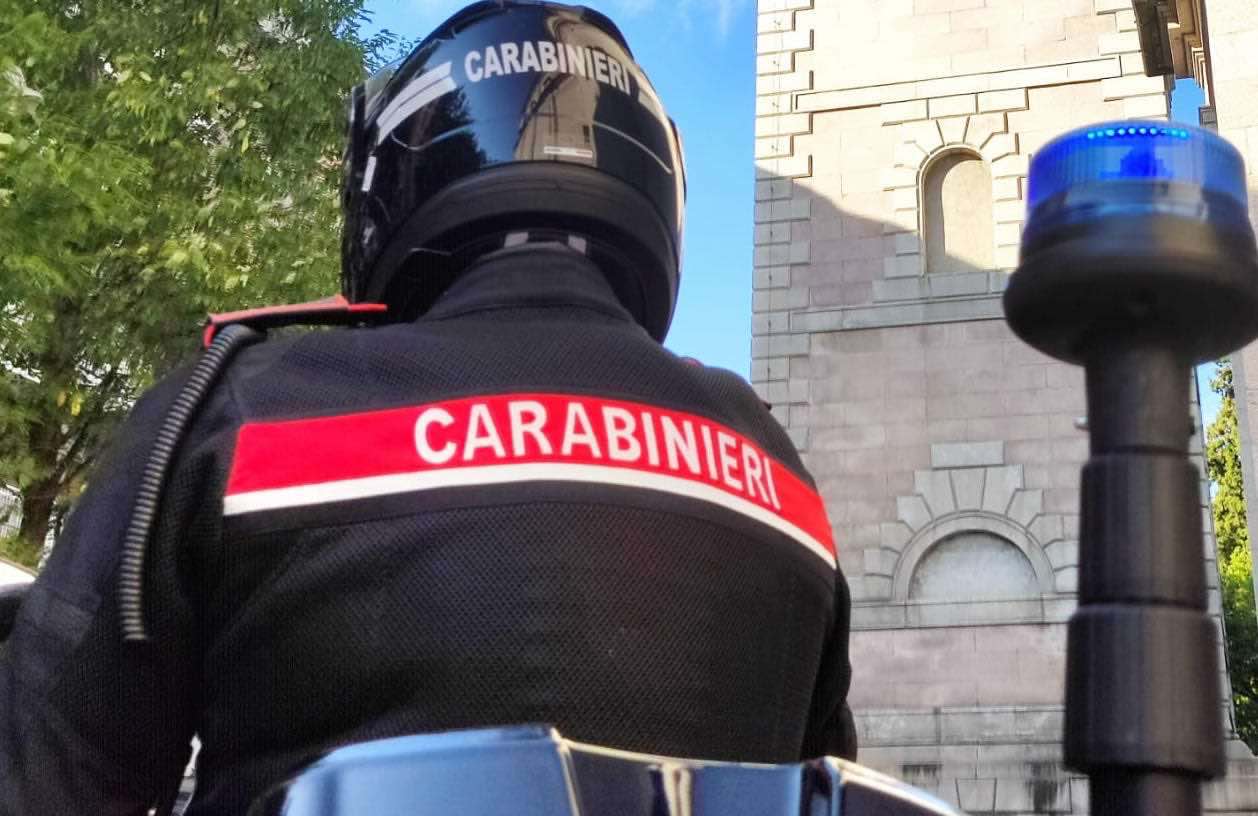 foto-per-nota-cc-arresto-per-droga-del-18_03_26-copia