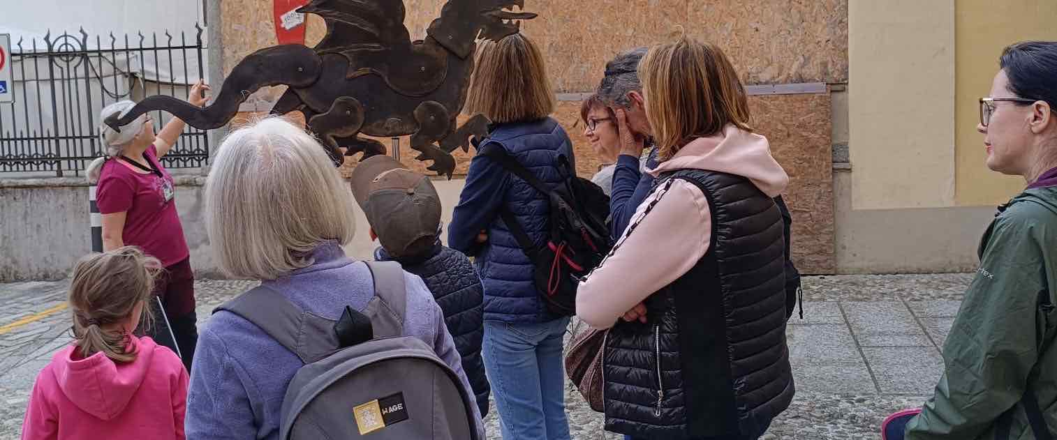 francesca-damato-la-dragologa-spiega-i-draghi-copia