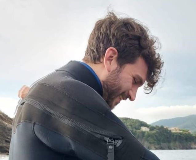 federico-gualtieri-con-attrezzature-sub