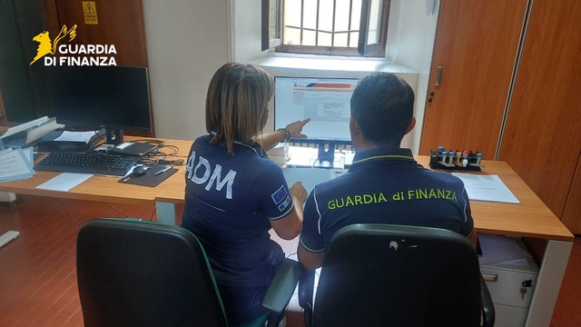 Guardia-di-Finanza-Adm-sequestro-in-frontiera