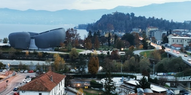 panorama-sky-line-teatro-verbania