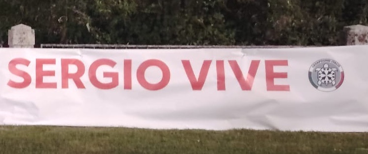 striscione-lungolago-intra-sergio-vive-copia